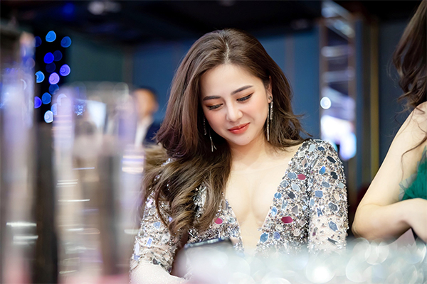 Chữ “tâm trong sáng” là tôn chỉ sống của cô