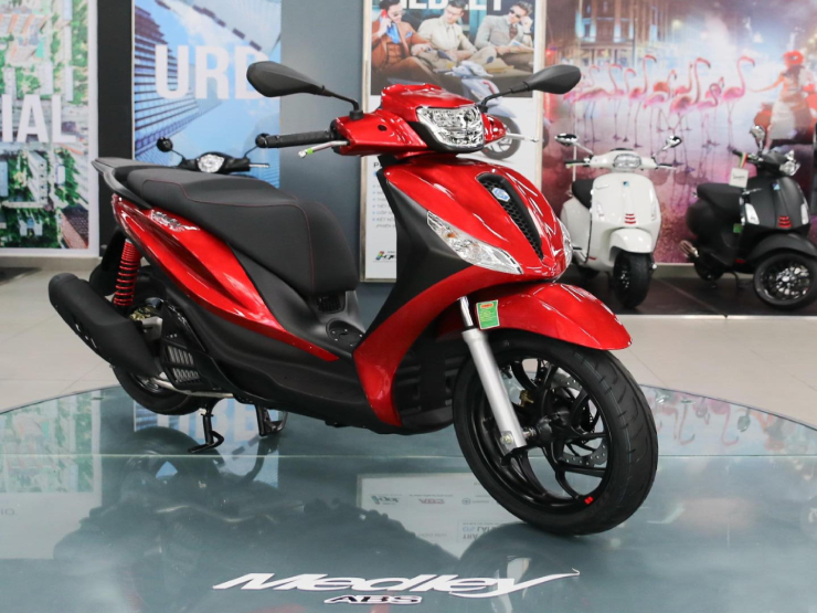 Bảng giá xe ga hạng sang Piaggio Medley cuối tháng 7/2022