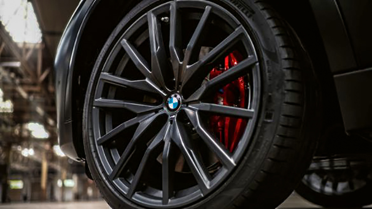 BMW X6 có thêm phiên bản đặc biệt Black Vermillion - 6