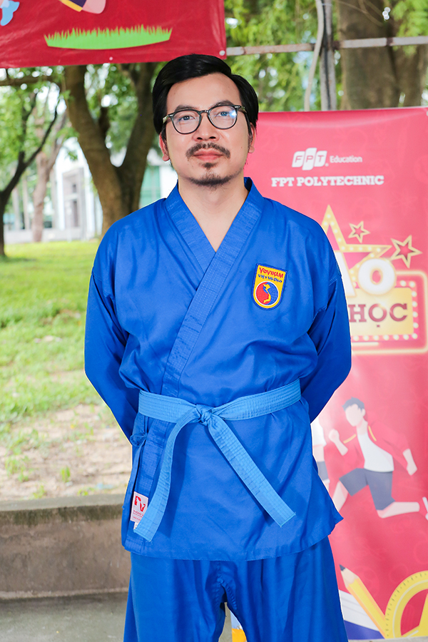 Chỉ một lời thú nhận của thầy Xoay đã khiến hàng nghìn sinh viên đắng lòng - 1