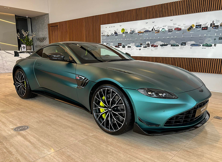 Chi tiết bộ đôi Aston Martin Vantage F1 Edition và DB11 V8 Coupe mới có mặt tại TP.HCM - 4