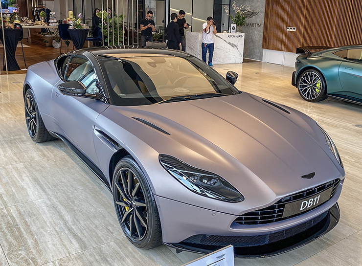 Chi tiết bộ đôi Aston Martin Vantage F1 Edition và DB11 V8 Coupe mới có mặt tại TP.HCM - 10