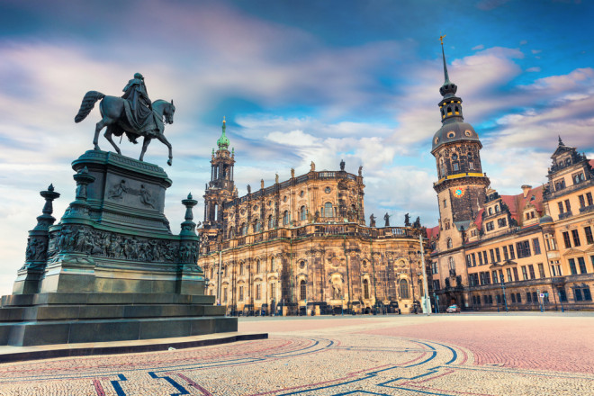 Ngắm nhìn vẻ đẹp vượt thời gian của thành phố cổ Dresden - 1