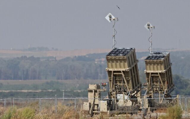 Hệ thống Vòm Sắt được Israel bố trí đánh chặn các mối đe dọa nhằm vào khu vực dân cư.
