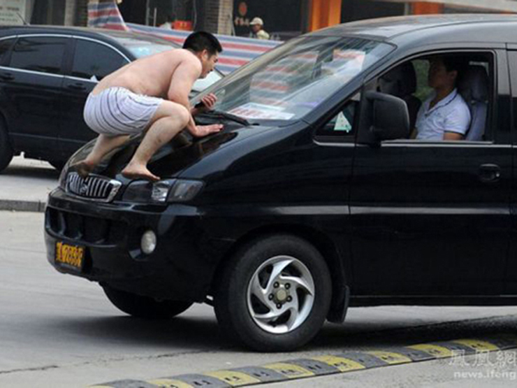 Tranh vui - "Cười không ngậm được miệng" với loạt hình ảnh hài hước đến khó tin