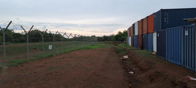 Đại tá Mạc Đức Trọng cùng Ban chỉ huy Đội Công binh triển khai nhiệm vụ cho Lực lượng đi thực hiện nhiệm vụ tại Abu Quasa - Ảnh: Đội Công binh