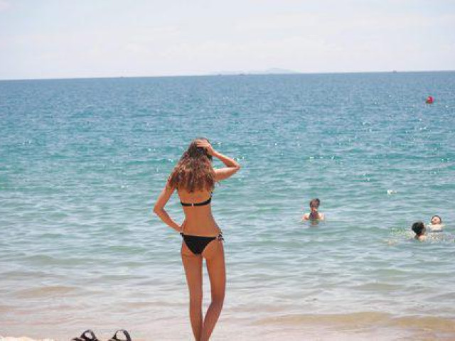 Bạn trẻ - Cuộc sống - Đâm đơn li dị vì sốc khi nhìn thấy nhan sắc thật của vợ sau tắm biển