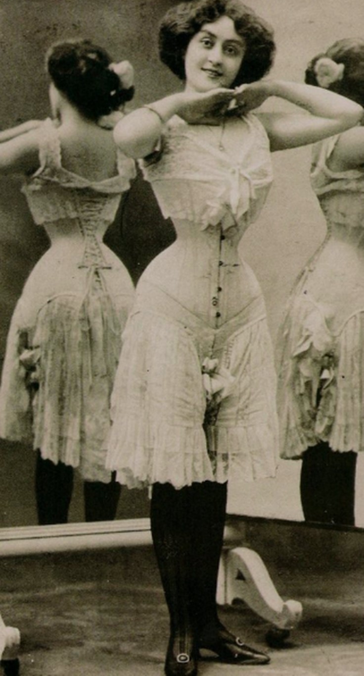 Biên niên sử của xu hướng mặc nội y ra ngoài - 1