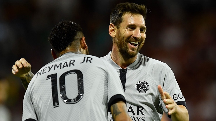 Messi đang tìm lại nụ cười tại PSG
