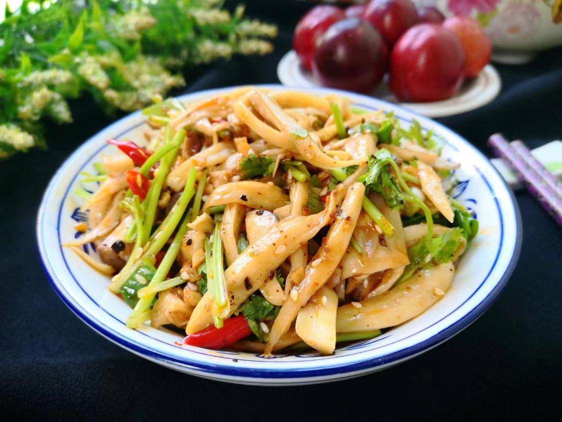 Món salad cực lạ miệng và bổ dưỡng, rất hợp cho bữa cơm quây quần ngày nghỉ lễ - 1