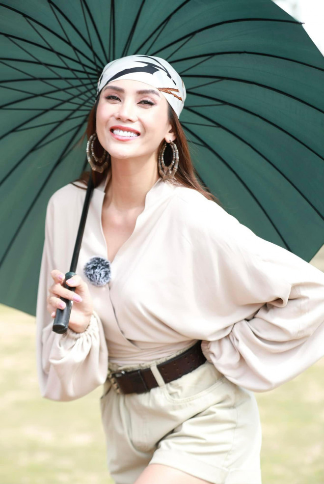 Mai Phương Thúy nóng bỏng khi đón sinh nhật tuổi 34, Kỳ Duyên mặc váy cut-out khoe lưng ong sexy - 15