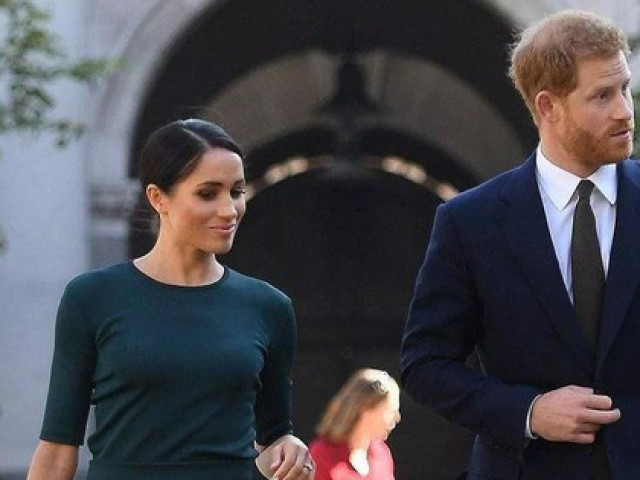 Thời trang - Meghan Markle gợi ý trang phục công sở phong cách "nữ tổng tài" cho các chị em
