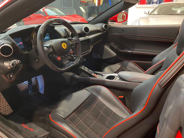 Siêu xe mui trần Ferrari Portofino M đầu tiên về Việt Nam - 5