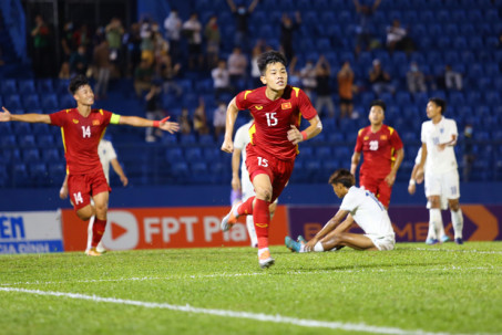 Video bóng đá U19 Việt Nam - U19 Thái Lan: Chiến quả ngọt ngào, cay đắng "Voi chiến"