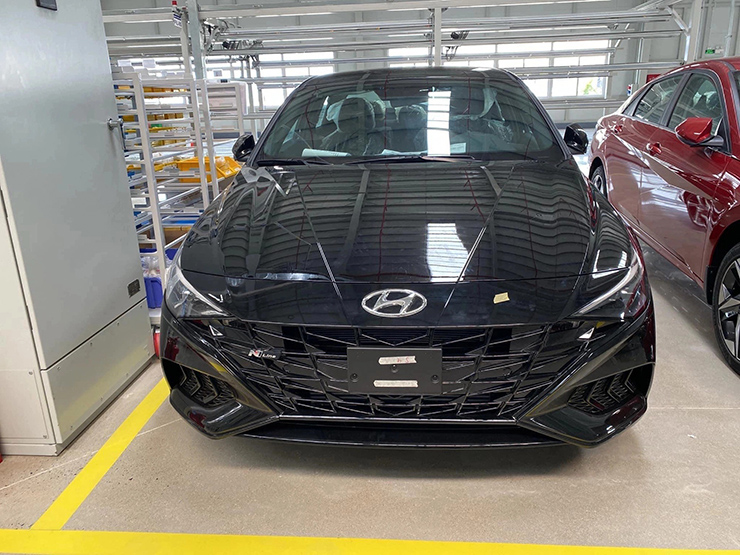Hyundai Elantra 2023 được đại lý nhận đặt cọc, dự kiến giao xe tháng 9 - 2