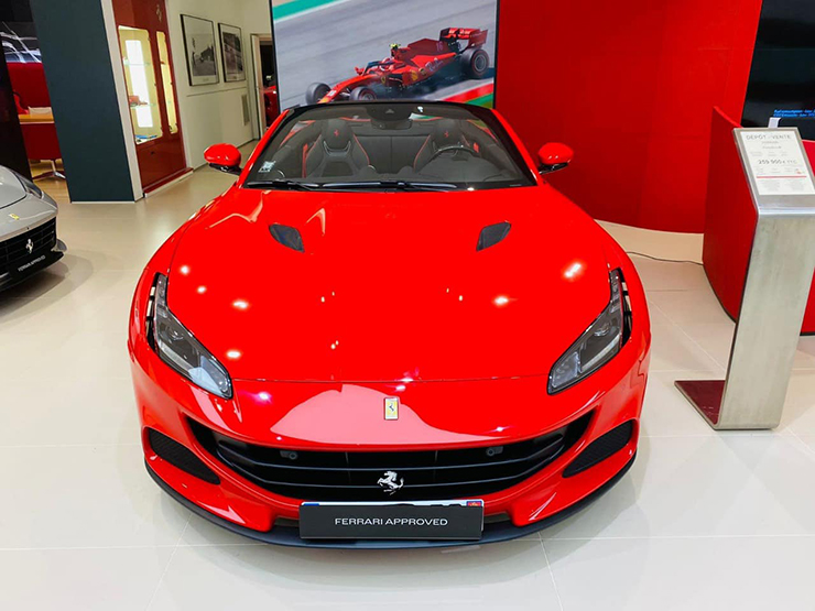 Siêu xe mui trần Ferrari Portofino M đầu tiên về Việt Nam - 7