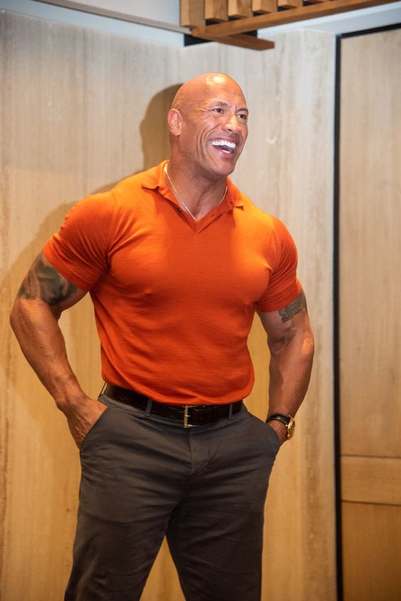 Dwayne Johnson (nghệ danh The Rock).