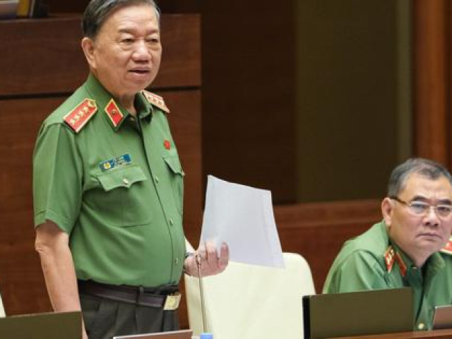 Tin tức trong ngày - Bộ trưởng Tô Lâm: Không có chủ trương thu sổ hộ khẩu