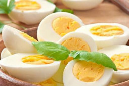 Ẩm thực - Vô tư ăn trứng mà không biết những "đại kỵ" này có thể khiến bạn ngộ độc, kết sỏi trong phổi