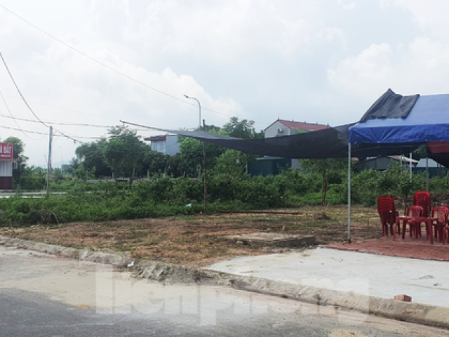 Kinh doanh - Thị trường vào kỳ trầm lắng, môi giới nhà đất không buồn mở cửa văn phòng