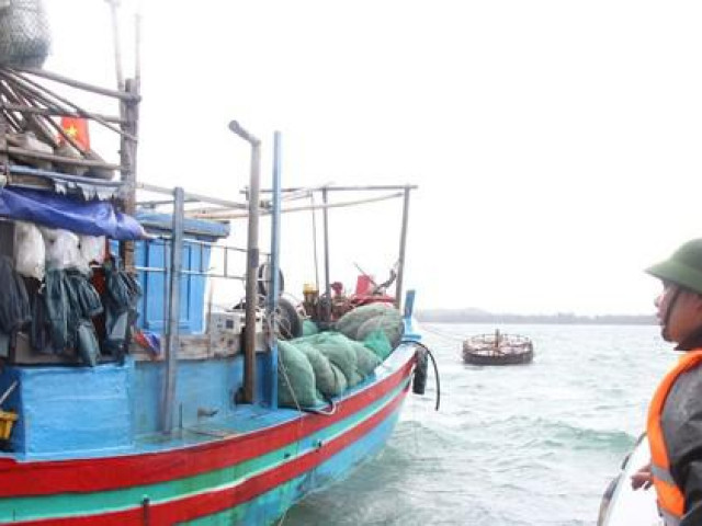 Tin tức trong ngày - Cận cảnh Quảng Ninh "chạy đua" với bão số 2