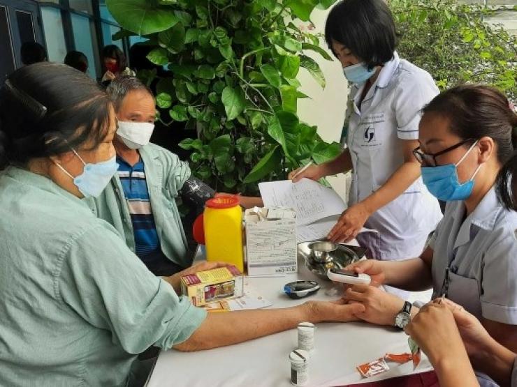 Sức khỏe đời sống - Người Việt chỉ sống khỏe đến tuổi 64, dù tuổi thọ trung bình hơn 73