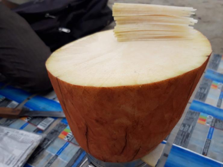 Thị trường - Tiêu dùng - Loại củ bí ẩn bán ở vỉa hè, người bán hốt bạc nhưng ra "luật ngầm" không hé lộ nguồn gốc