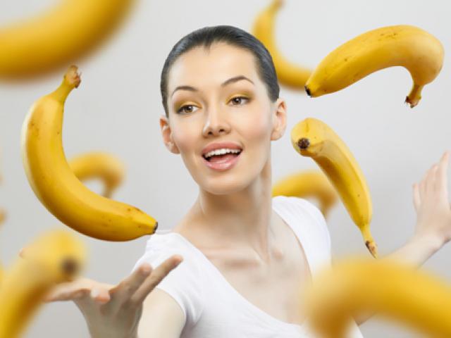 Chuối giúp bạn giảm stress, khiến bạn cảm thấy vui vẻ, thoải mái hơn.