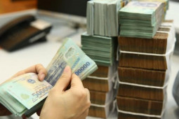 Kinh doanh - Tiền đang đổ về sân chơi nóng, thời gian tới thị trường sẽ ra sao?