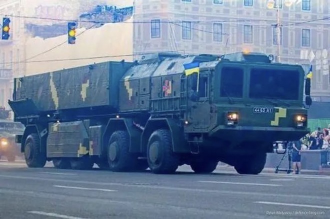 Hình ảnh xe phóng tên lửa đạn đạo Grom-2 từng xuất hiện trong quá khứ ở Ukraine.