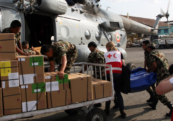 Mi-17 là loại trực thăng đa năng hạng trung được chế tạo từ thời Liên Xô, sau này được Nga nâng cấp thêm nhiều lần. Phiên bản vận tải được sử dụng để vận chuyển hành khách và hàng hóa, có khả năng chuyên chở lên đến 26 hành khách và 8 tấn hàng hóa.