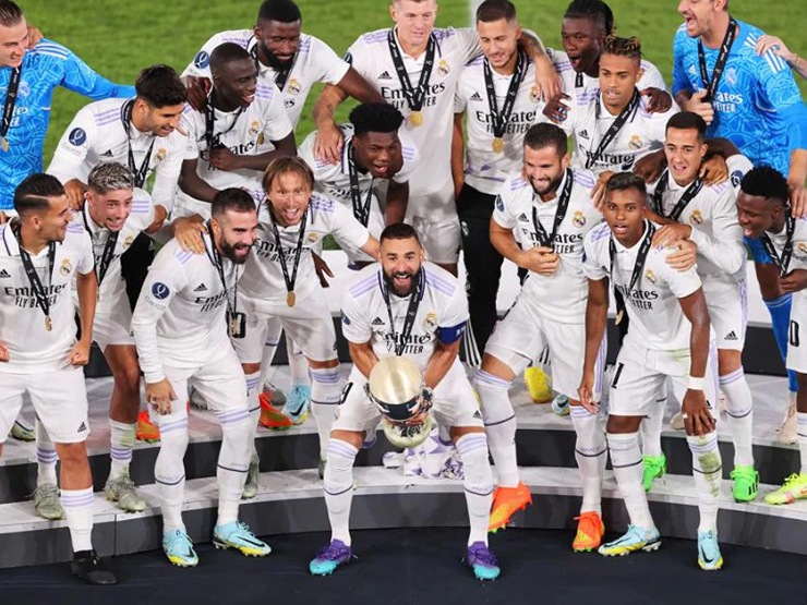 Bóng đá - Rực lửa Siêu cúp châu Âu: Benzema "nổ súng", Real hạ nhà vô địch Europa League