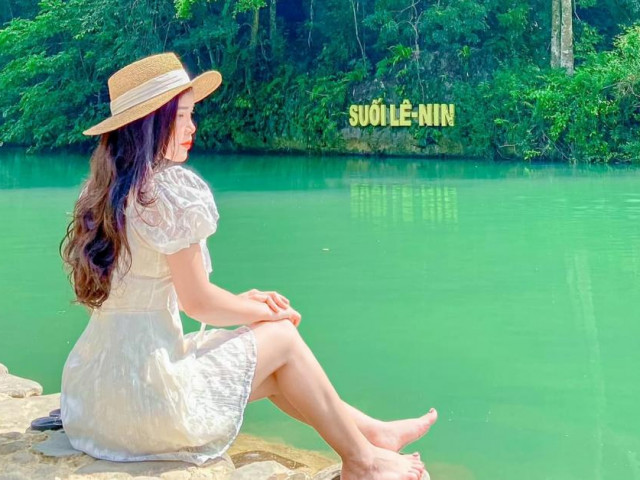 Du lịch - Mãn nhãn chiêm ngưỡng ‘viên ngọc xanh’ nơi địa đầu Tổ quốc