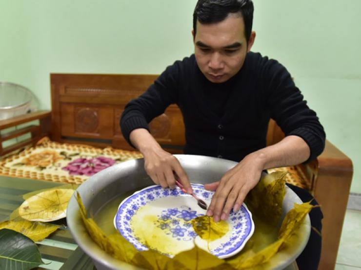 Kinh doanh - Bỏ việc cả nghìn đô, chàng trai về nhặt lá rụng biến thành tiền
