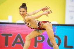 Thể thao - Kiều nữ thể dục gặp rắc rối, tố mình bị ép bỏ quốc tịch Nga