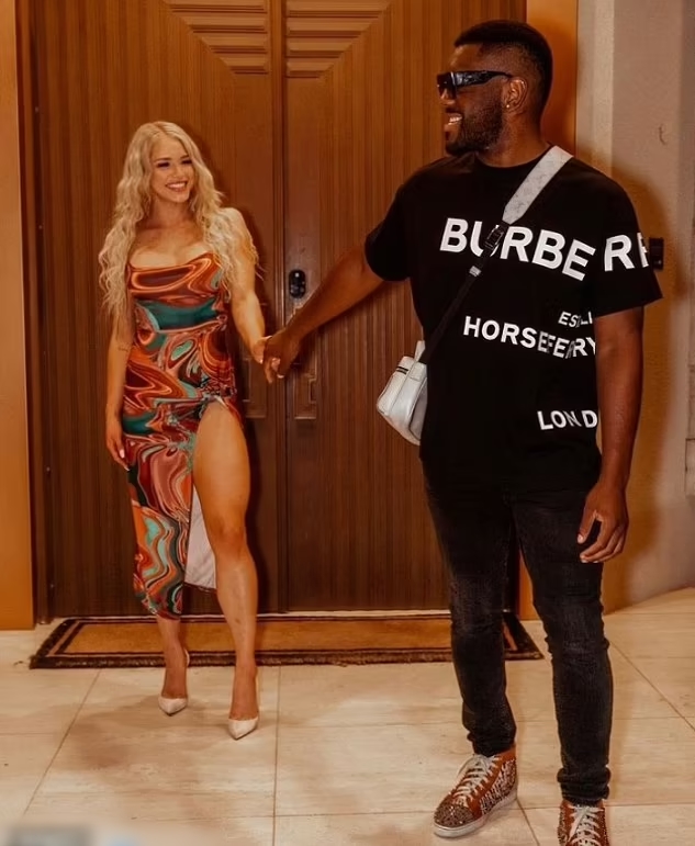 Courtney Clenney và Christian Obumseli