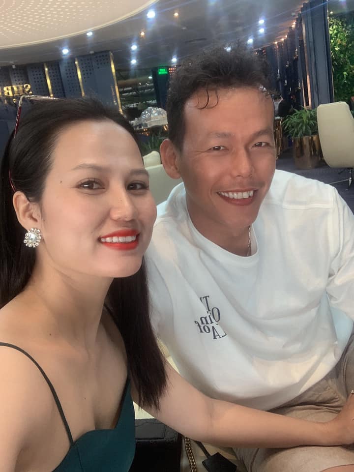Tấn Trường và vợ - Ngọc Liên