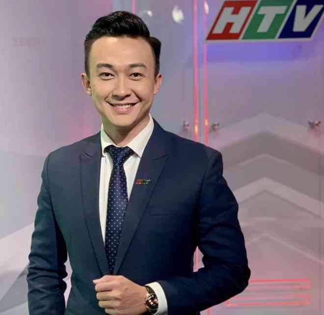 Vẻ ngoài điển trai của MC Phan Tô Ny. (Ảnh: FBNV)