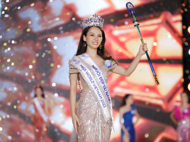 Thời trang - Tổng đạo diễn xin lỗi vì sự cố sân khấu chung kết Miss World Vietnam đạo nhái