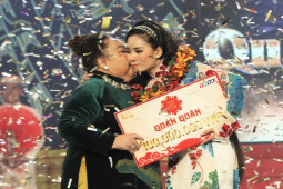 Giải trí - Thy Nhung trở thành Quán quân "Trăm năm ánh Việt", nhận 100 triệu đồng