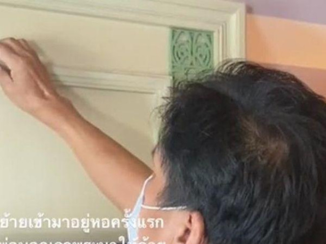 Bạn trẻ - Cuộc sống - Sợ con gái ở một mình không quen, ông bố mang đến vật hộ mệnh khiến dân tình cười ngất