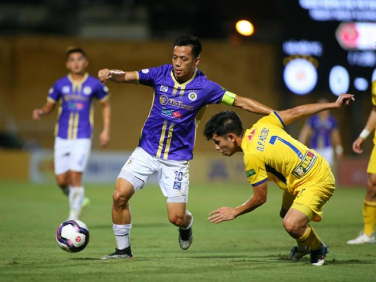 Bóng đá - "Đại tiệc" ở sân Hàng Đẫy, đội bầu Hiển lại khiến quân bầu Đức thua đau