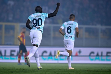 Kết quả bóng đá Lecce - Inter Milan: Lukaku khai hỏa, vỡ òa phút cuối (Vòng 1 Serie A)