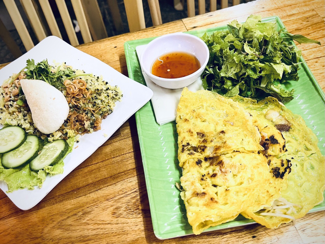 Ẩm thực Hội An phong phú và được bày trí đơn giản mang đậm chất truyền thống.