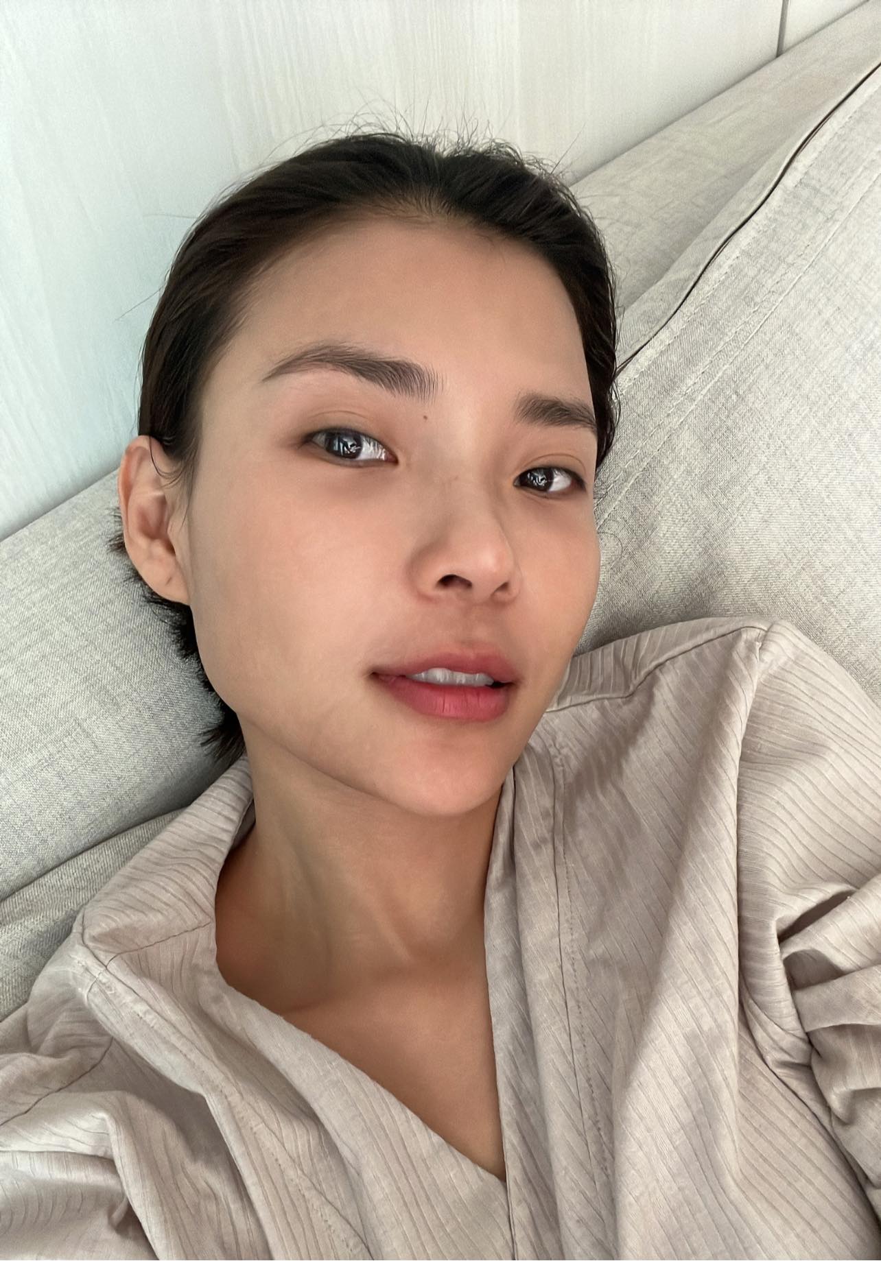 Mỹ nhân Việt khoe mặt mộc: Ai được khen nhất? - 3