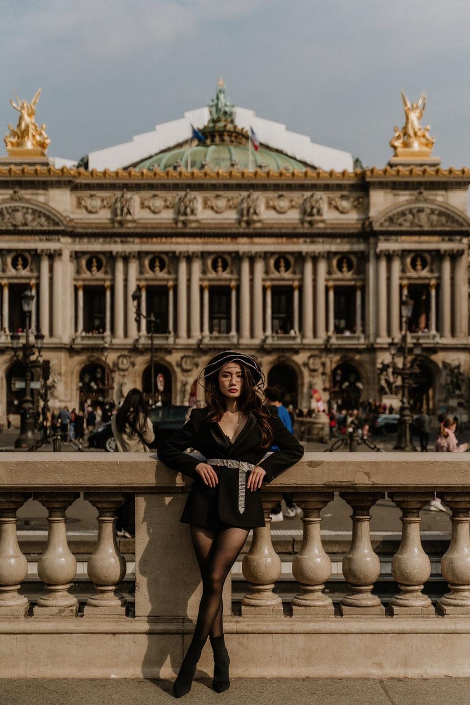 Vào tháng 8, Hoàng Mỹ An về Việt Nam, tham gia một show diễn tại Đà Nẵng. Dịp này cô có cơ hội đứng chung sân khấu với Mạnh Quỳnh, Nguyễn Hưng, Thu Phương, Nguyễn Cao Kỳ Duyên…