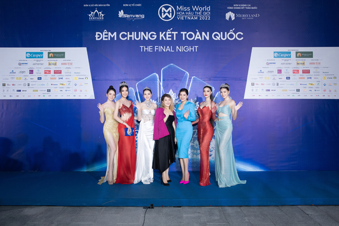 Đại diện Casper Việt Nam tại thảm đỏ đêm chung kết