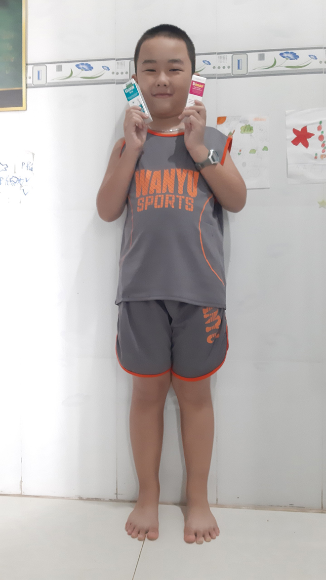 Bánh Mì rất thích Dimao và Keovon, thường tự chủ động xịt vào mỗi sáng