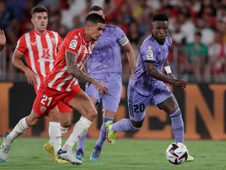 Bóng đá - Video bóng đá Almeria - Real Madrid: Ngược dòng hiệp 2, "đôi chân vàng" đá phạt (Vòng 1 La Liga)