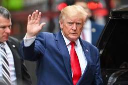 Thế giới - Ông Trump nói bị FBI thu hộ chiếu